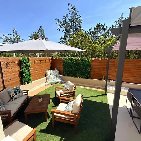Le Cosy-appartement 4 Pers, Climatise, Grand Terrasse Plein Sud, Parking Privatif Hyeres